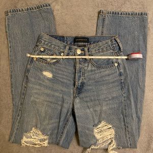 Baggy Distressed Jeans Aeropostale
